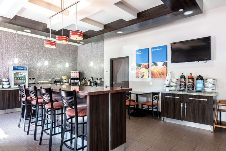 Food & Drinks 5, Spark By Hilton Mansfield, De Soto