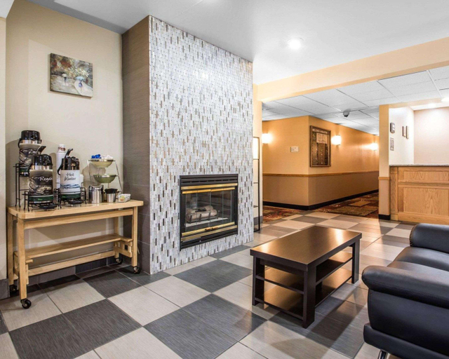 Public Area 3, Quality Inn Mauston I-90, Juneau