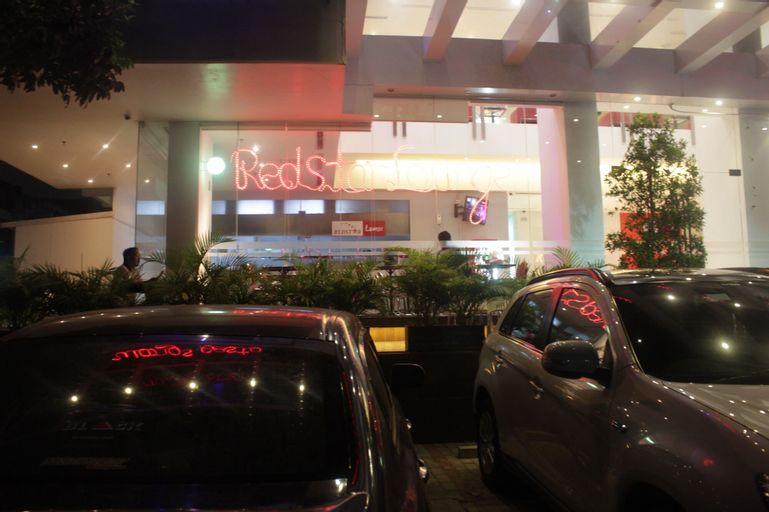 Redstar Hotel, West Jakarta
