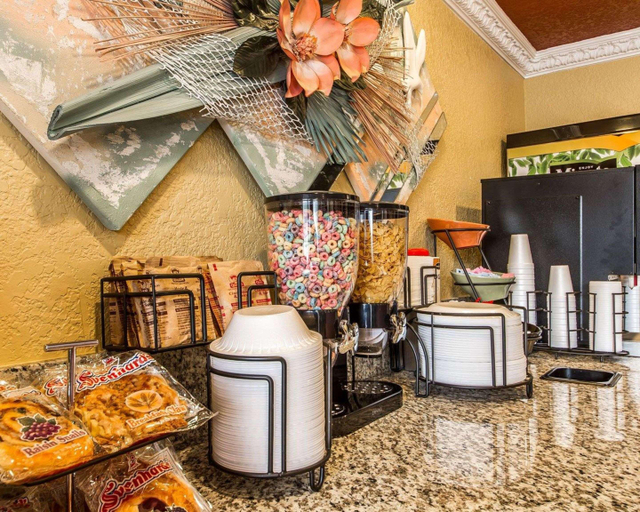 Food & Drinks 5, Rodeway Inn Chico, Butte