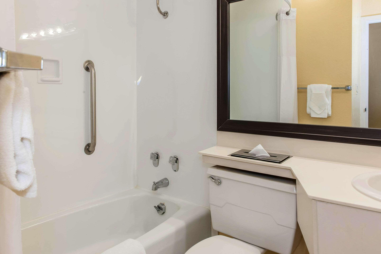 Bathroom 5, Quality Inn Conference Center Logansport, Cass