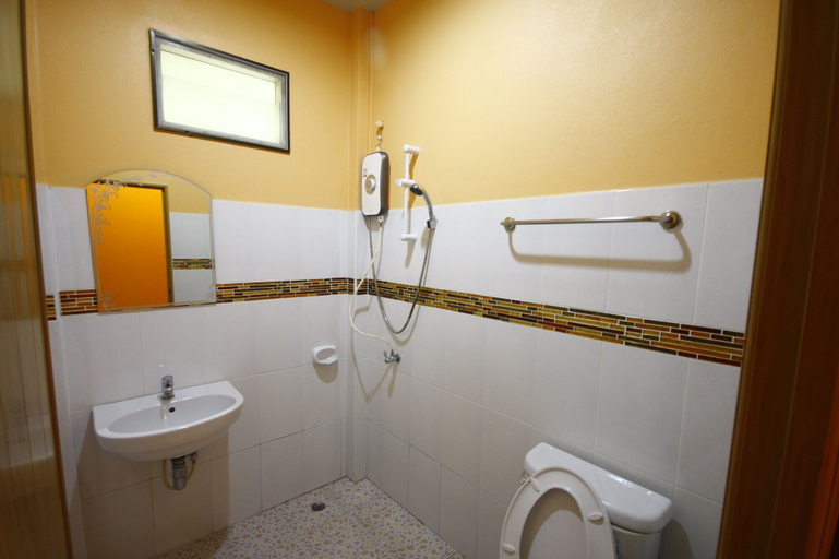 Bansuratwadee Resorts, Laem Sing