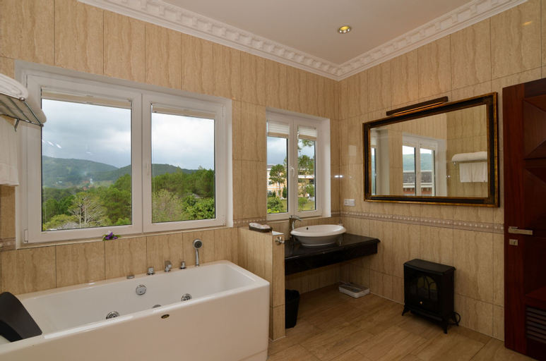 Dalat Edensee Lake Resort & Spa, Đà Lạt