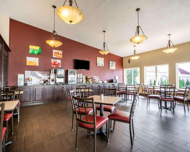 Food & Drinks 5, Quality Inn & Suites Elizabethtown Area, Hardin