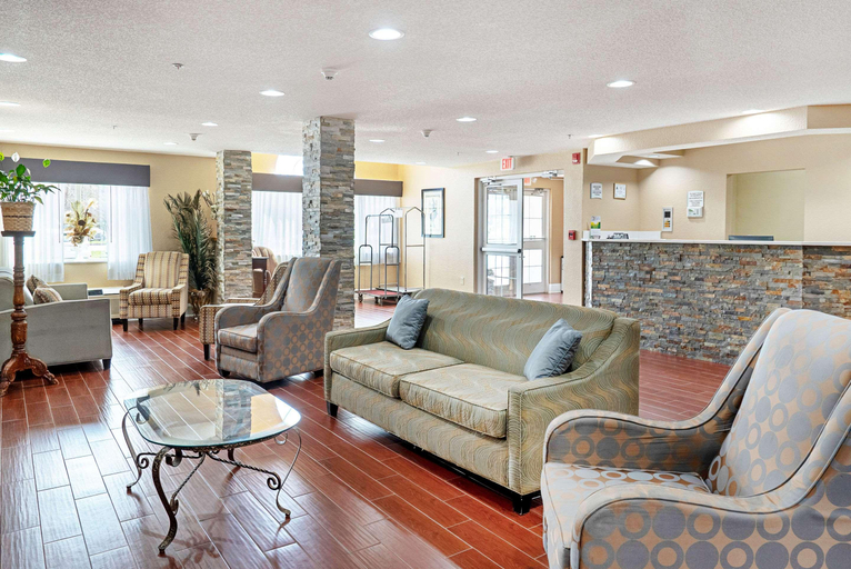 Public Area 2, Quality Inn & Suites Robbinsville, Graham