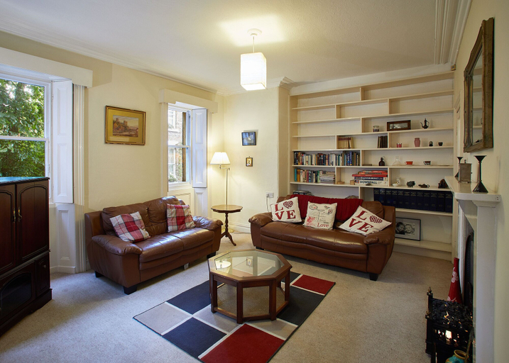 Others 5, Leazes Cottage, Durham