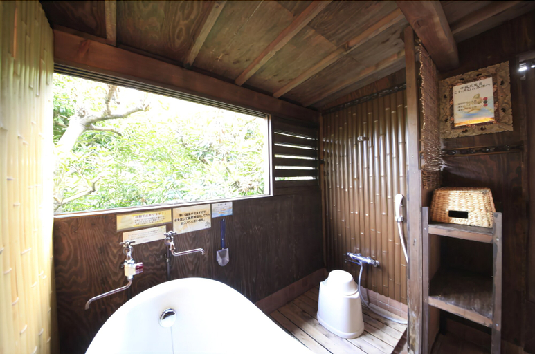 Bathroom 5, Anda Resort Izukogen, Itō