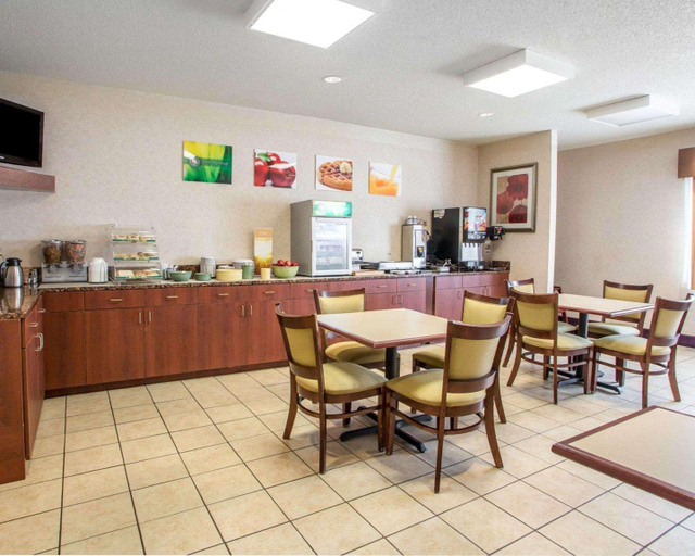 Public Area 2, Quality Inn Merrillville, Lake