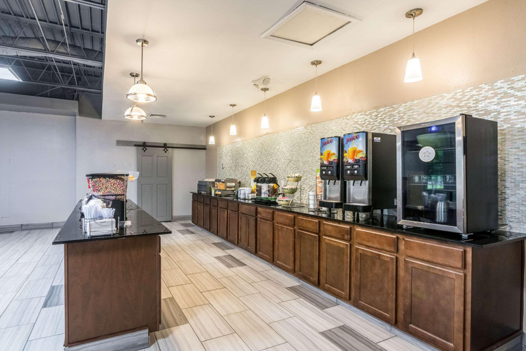 Public Area 2, Rest and Relax Inn, Escambia