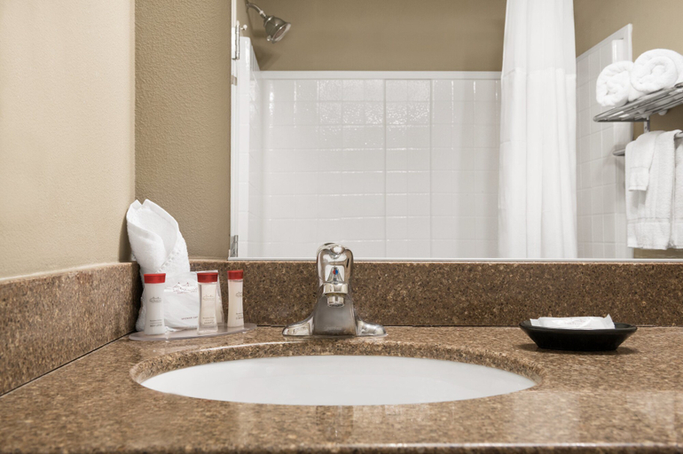 Bathroom 4, Bakken Airport XWA Hotel & Studios, Williams