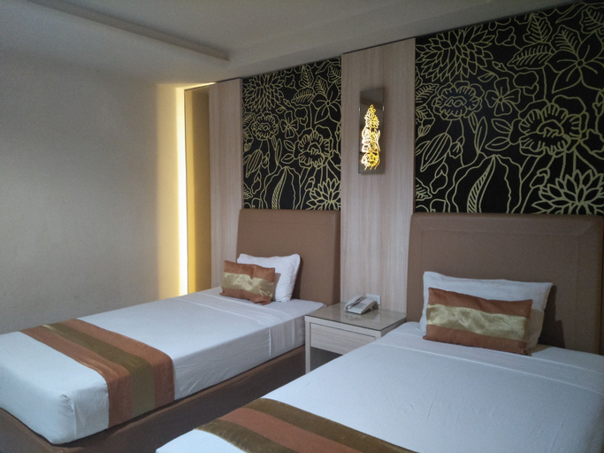 Bedroom 12