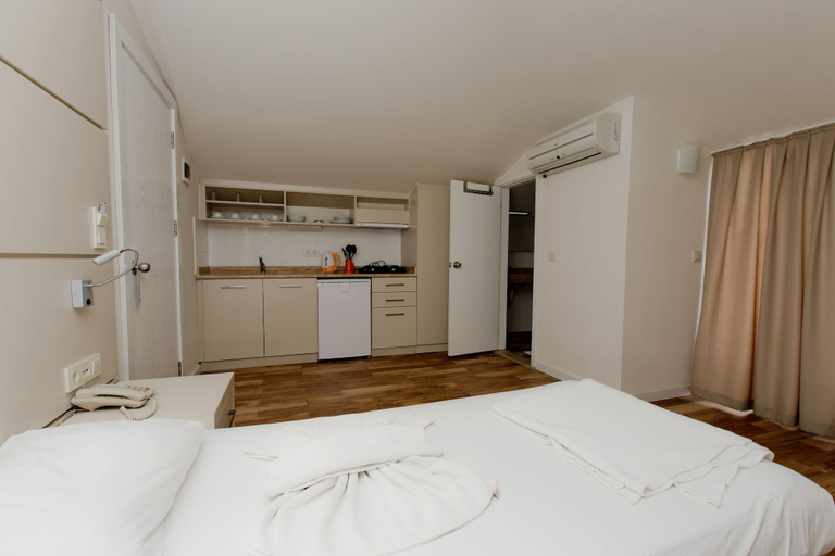 Bedroom 2, Caligo Apart Hotel, Alanya
