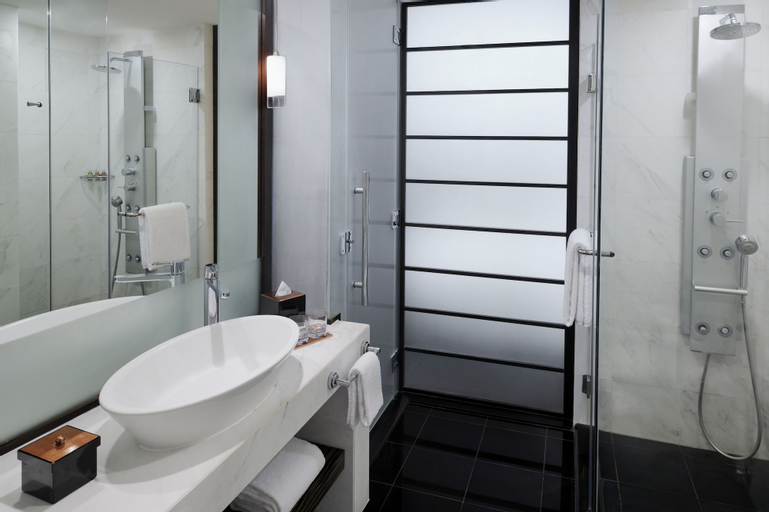 Bathroom 17