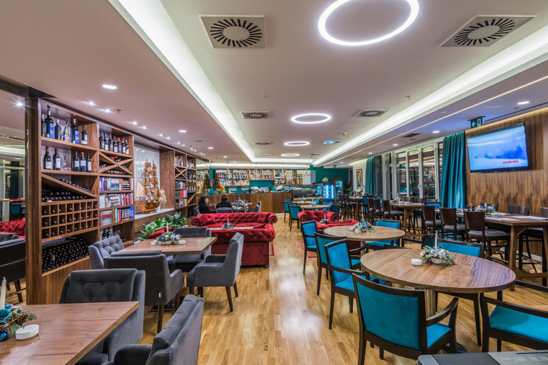 Food & Drinks 5, Hotel Adria
