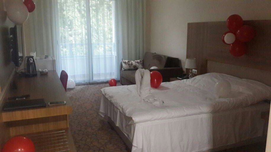 Tekirhan Otel & Lokanta, Merkez