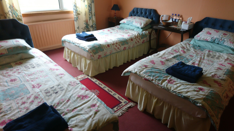 Bedroom 4, Scotland Shooting Club, Angus