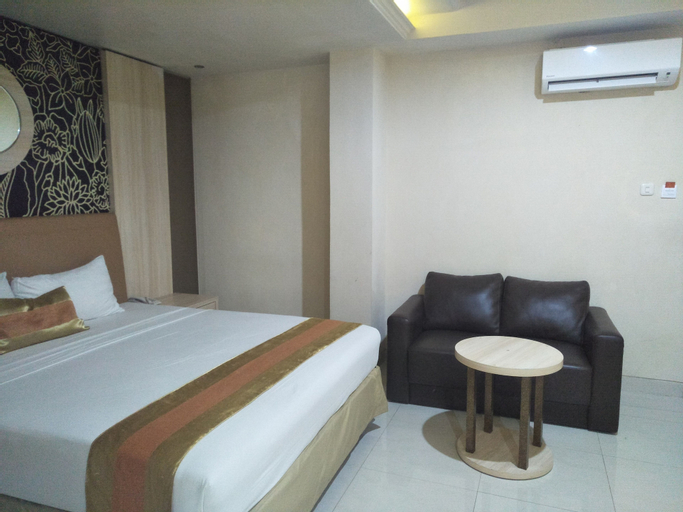Bedroom 13