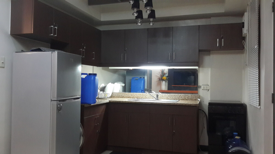 Romantic 1 Bedroom Condo at The Redwoods Condominium, Quezon City