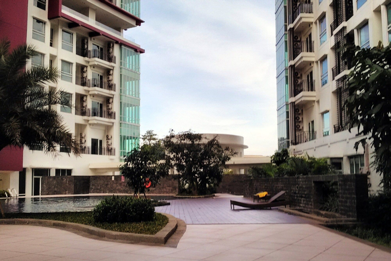 Homey Woodland Park Apartment Near Kalibata Plaza, South Jakarta