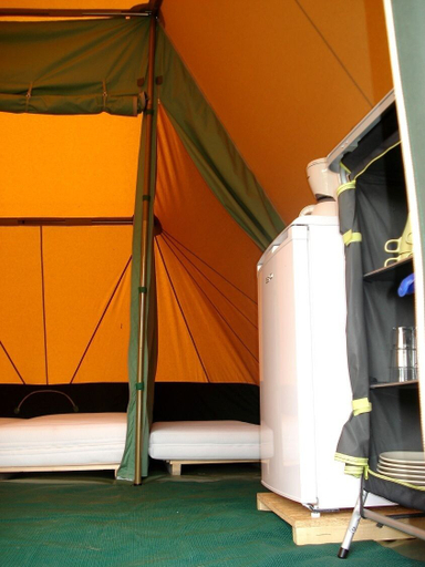Others 4, Camping La Croix Badeau Tentes équipées, Aube