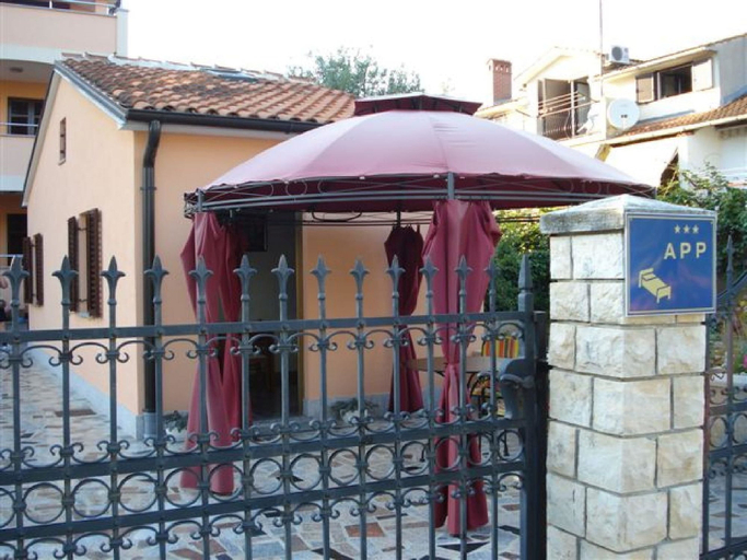 Exterior & Views 2, Apartments Folo, Rovinj