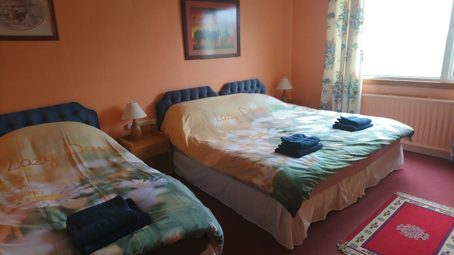 Bedroom 2, Scotland Shooting Club, Angus