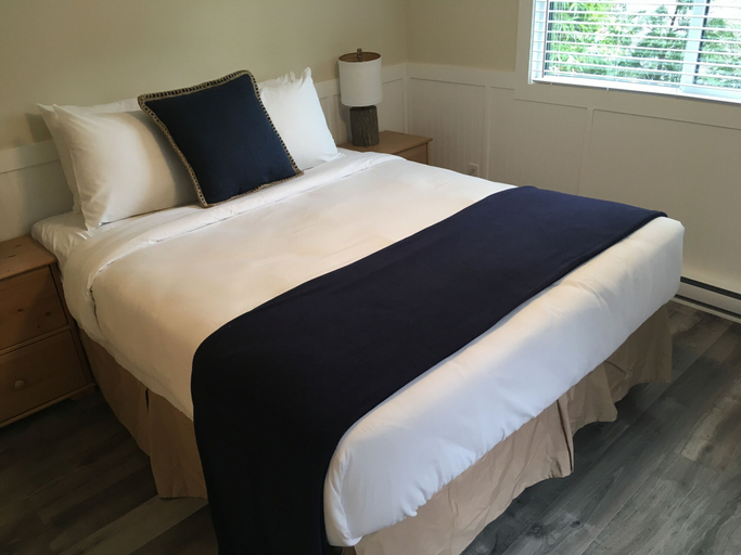 Bedroom 3, Wild Renfrew Seaside Cottages, Capital