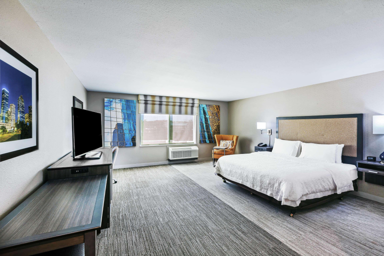 Bedroom 3, Hampton Inn & Suites Houston I-10/Central, TX, Houston