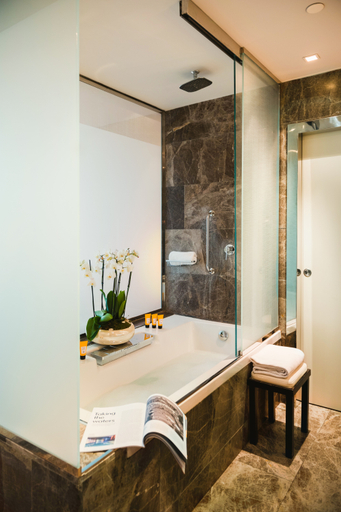 Bathroom 5, Anantara New York Palace Budapest, Budapesti