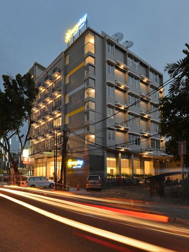 Everyday Smart Hotel Mayestik, South Jakarta