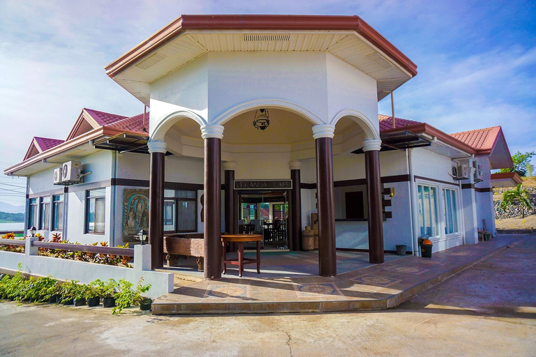Veranda Suites and Restaurant, Paoay Lake