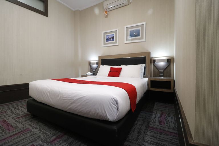 RedDoorz near Taman Bekapai, Balikpapan