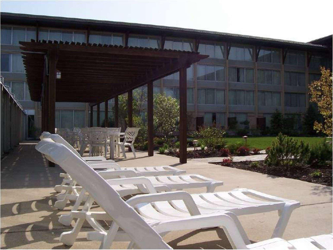 Sport & Beauty 2, DoubleTree by Hilton Libertyville - Mundelein, Lake