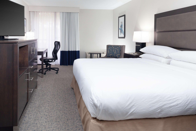 Bedroom 3, Doubletree Hotel Palm Beach Gardens, Palm Beach