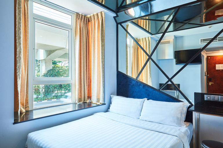 Bedroom 25