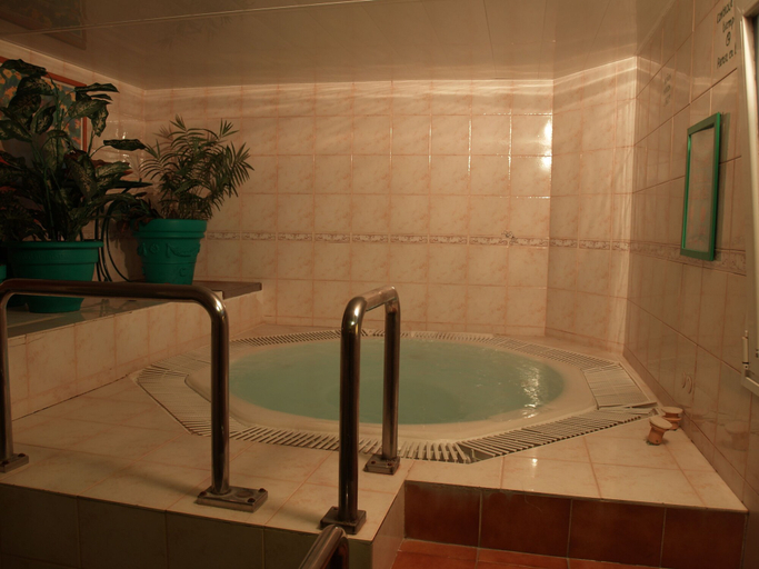 Bathroom 4, Hotel Aran La Abuela, Lleida