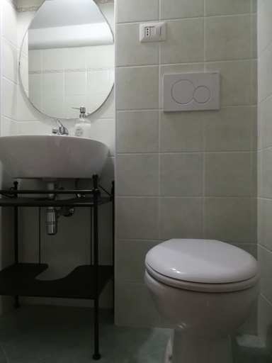 Bathroom 4, La Dimora del Marinaio, Genova