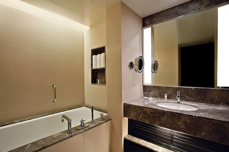 Bathroom 5, DoubleTree by Hilton Bangalore Outer Ring Road, Bangalore