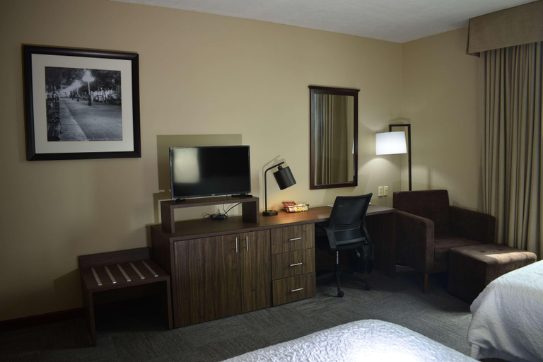 Bedroom 3, Hampton Inn by Hilton Tampico Zona Dorada, Tampico