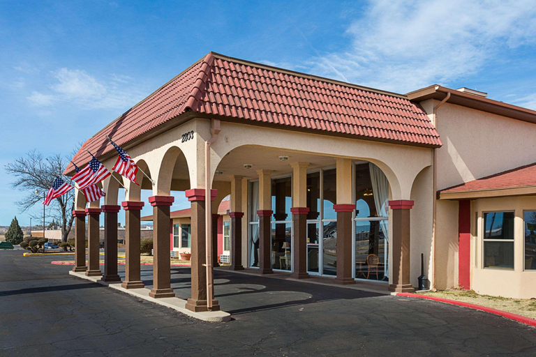 Exterior & Views 2, Rodeway Inn Roswell, Chaves