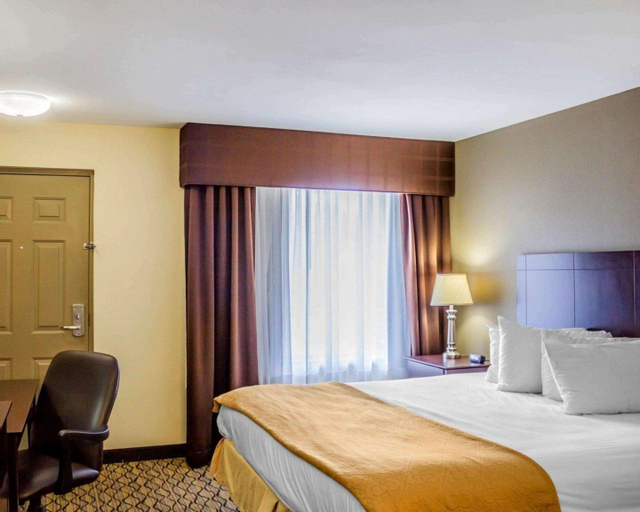 Bedroom 12