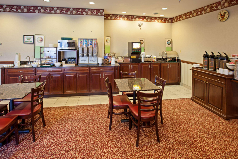 Food & Drinks 5, Country Inn Suites By Radisson Elkhart North In, Elkhart