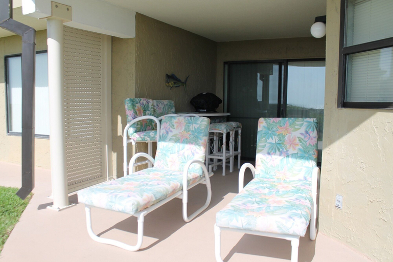 Others 5, Colony Reef 2102, Saint Johns