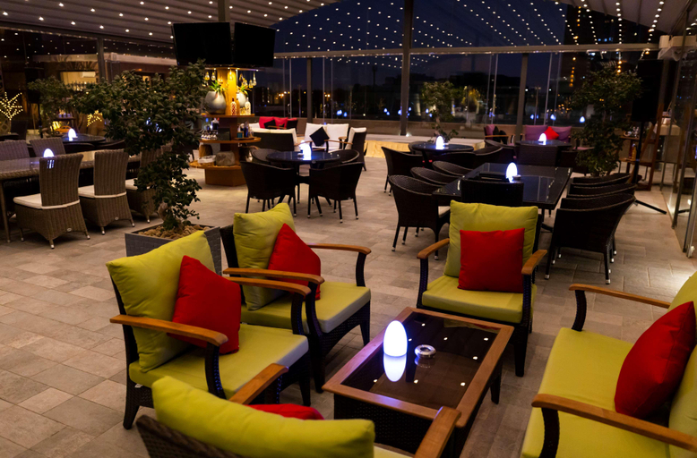 Public Area 4, Radisson Blu Hotel, Jeddah Corniche, Jeddah