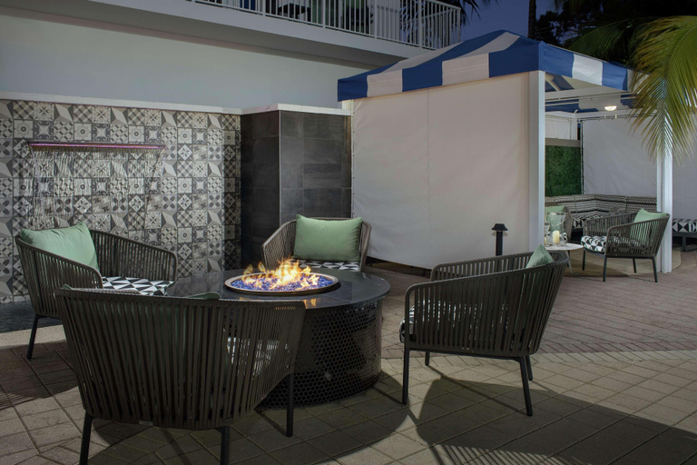 Public Area 2, Hilton Garden Inn Miami Brickell South, Miami-Dade