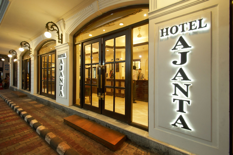 Hotel Ajanta, West