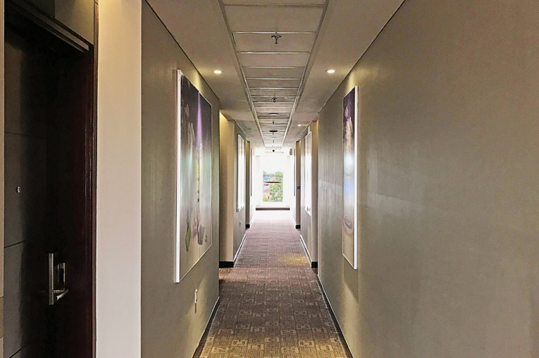 Public Area 5, The Life Hotel Surabaya, Surabaya