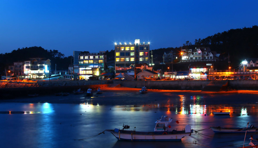 Taean Mongsanpo Jungdaun Pension, Taean
