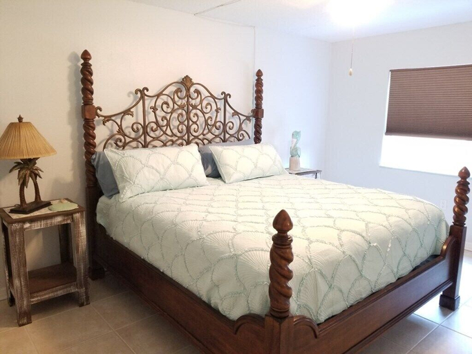 Bedroom 3, Pelican Inlet E134, Saint Johns