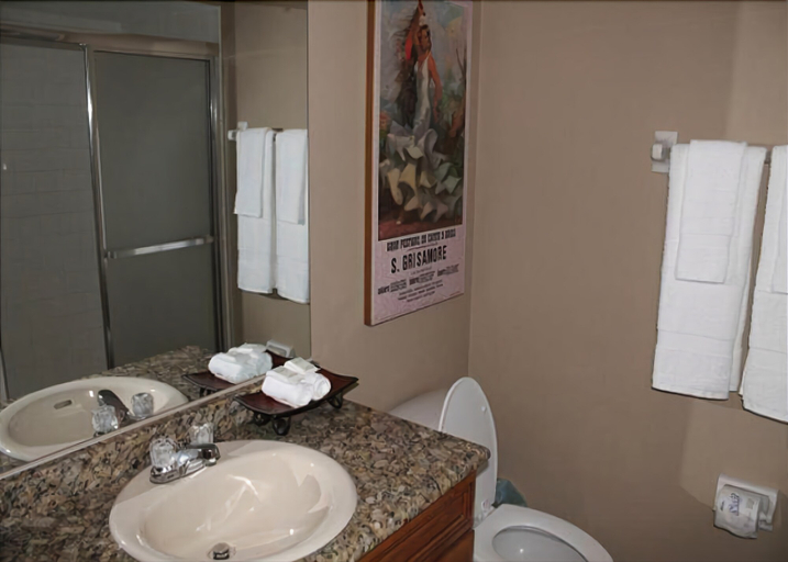 Bathroom, Sea Place 11206, Saint Johns